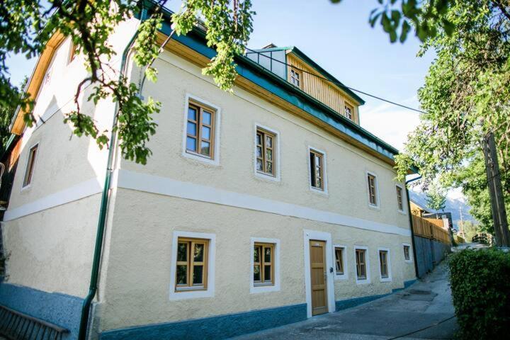 Apartment Aussee- Beletage Salzherrenhof- Kueche, Wlan, Netflix Bad Aussee Exterior foto